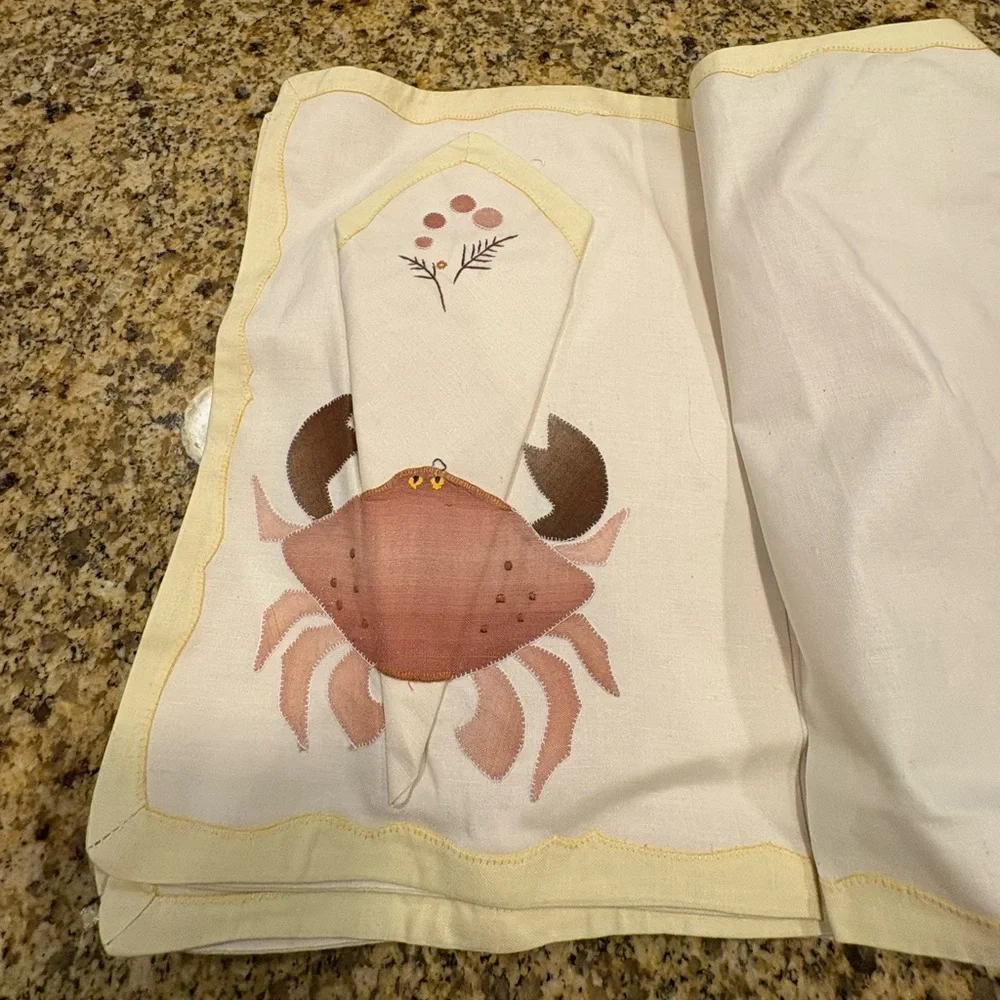 Boolehands Vintage Mid Century Handmade Crab Applique Napkins Place Mat Set of 5